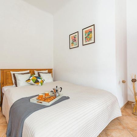 Zbawiciela Square P&O Serviced Apartments Warschau Exterior foto